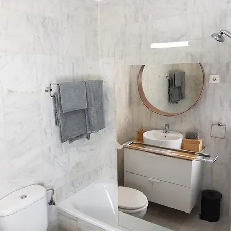 Centro, Piso Moderno, Playa, Wifi, Netflix Apartamento *